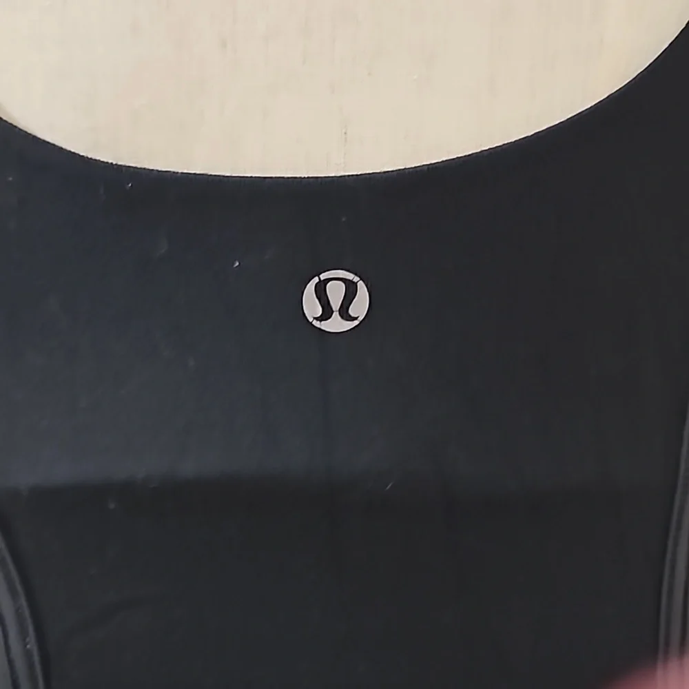 lululemon athletica Sleeveless Top 6 - Picture 6 of 12